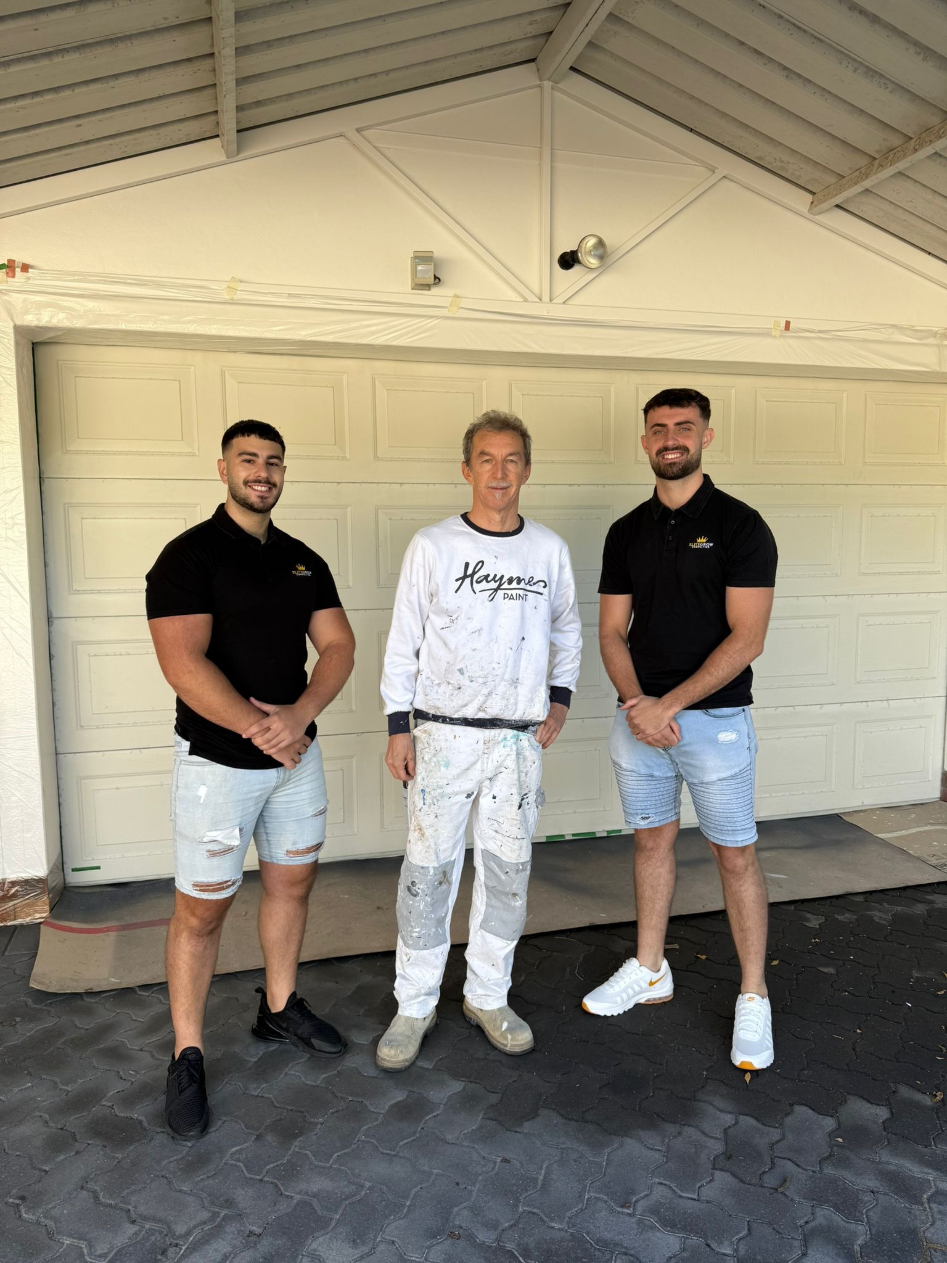 EliteGrow Consulting with client